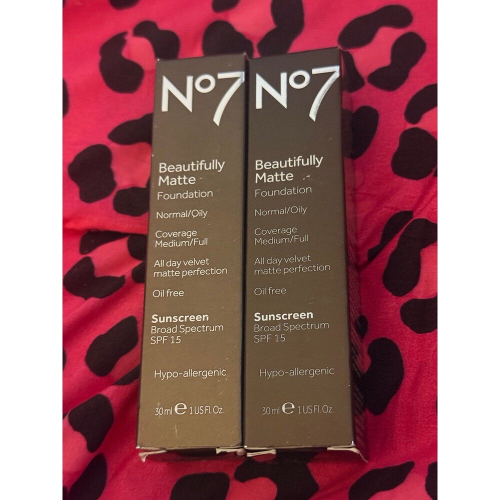 NEW No7 Beautifully Matte Foundation - Shade: Latte (Set of 2)